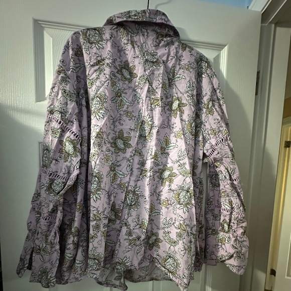 Lane Bryant Lilac Floral Cotton Shirt – 26/28 – Button Detail – Dress Up or Down - Picture 7 of 8